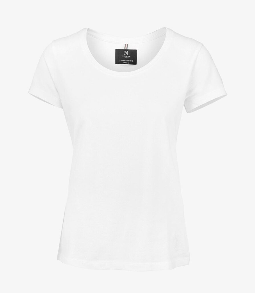 women N tshirt white